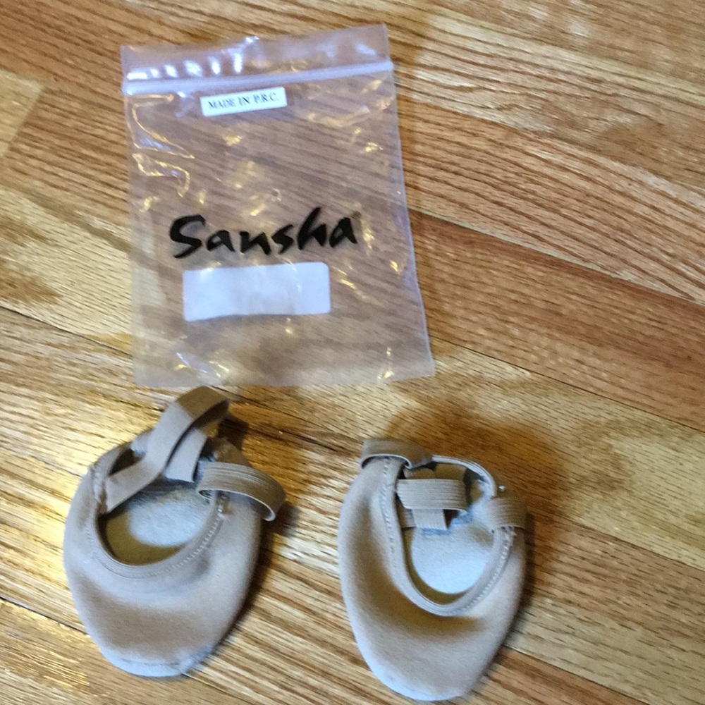 Sansha foot gloves- modern dance size 6-8